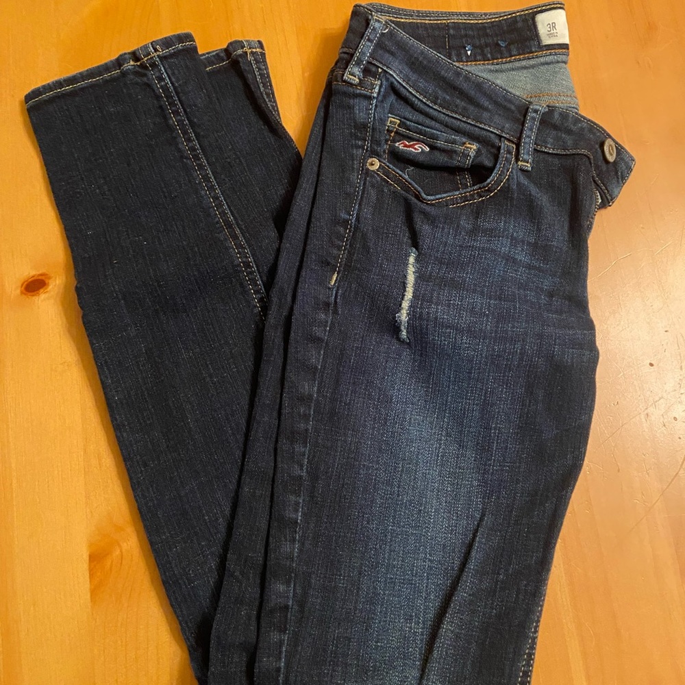 DARK DENIM HOLLISTER SKINNY JEANS